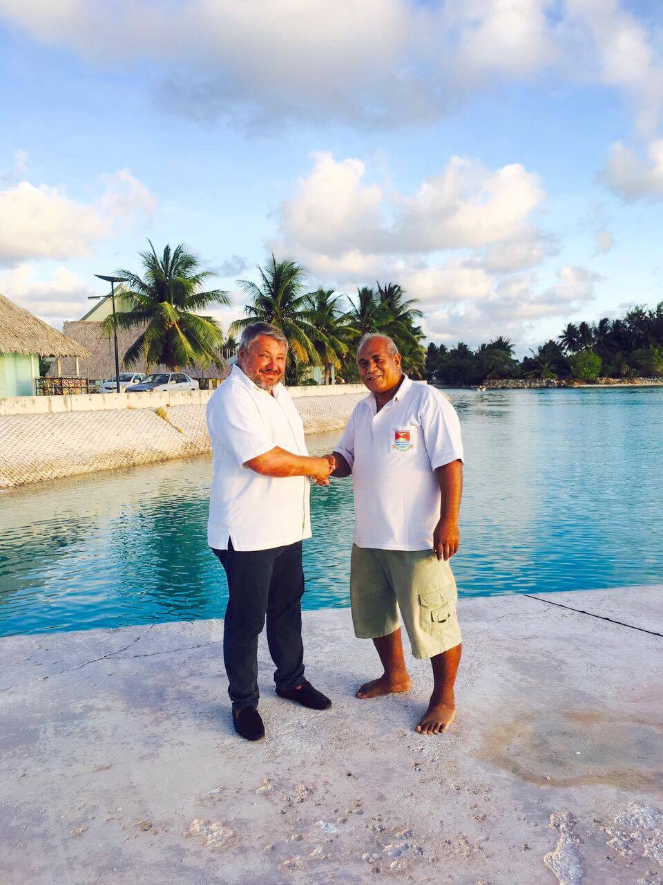 С бывшим президентом Кирибати Тебуроро Тито