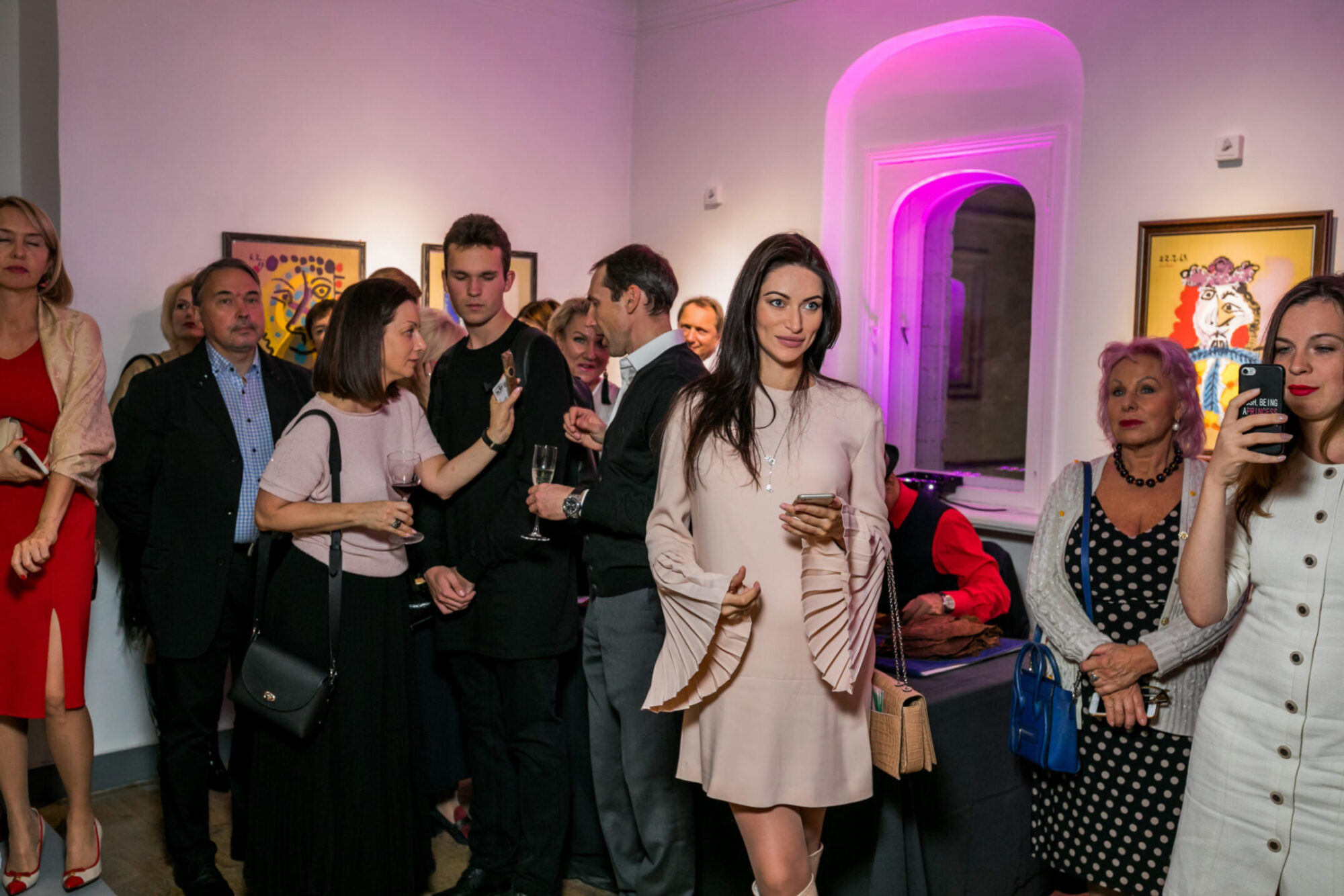 Dali_picasso_moscow_russianroulette