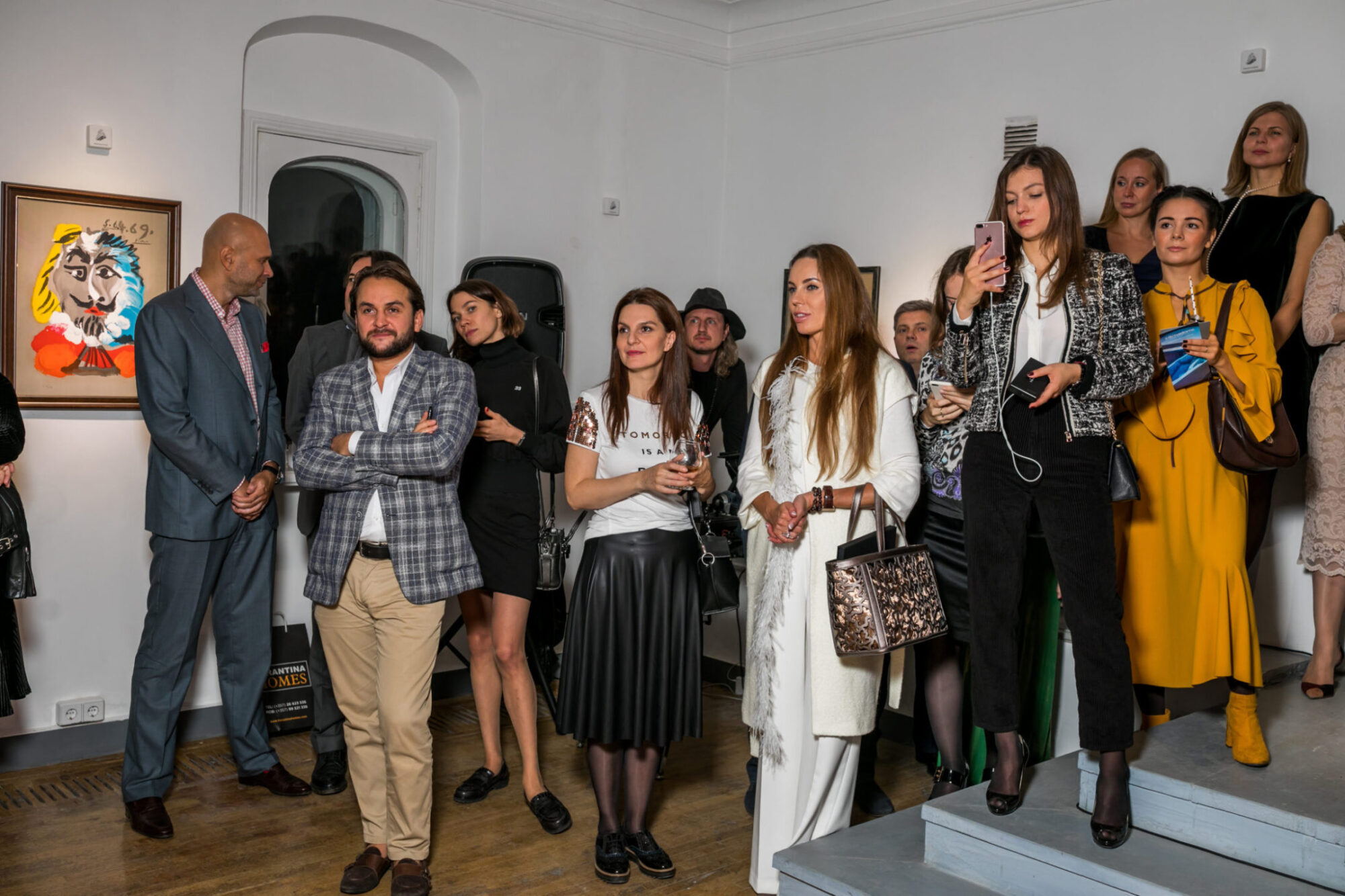 Dali_picasso_moscow_russianroulette